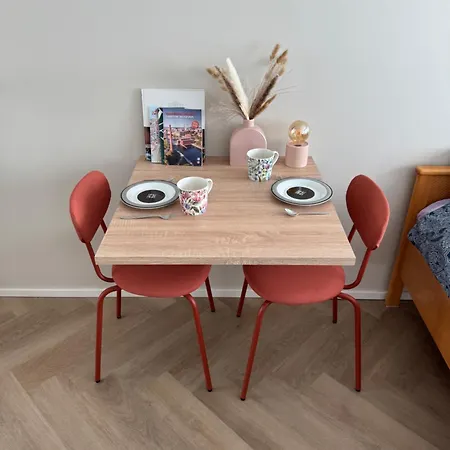 Homestay Short In The Center With Free Parking *