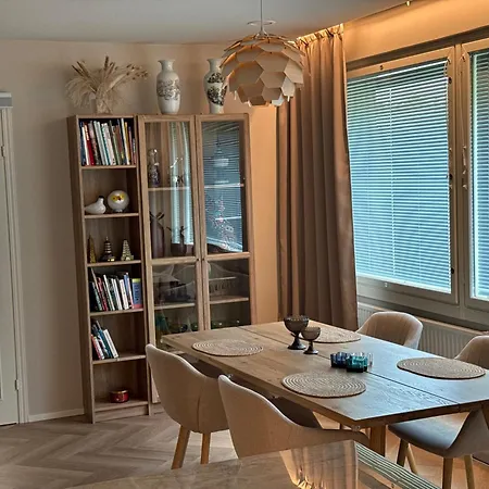 Haemeenpuisto Private & * טמפרה