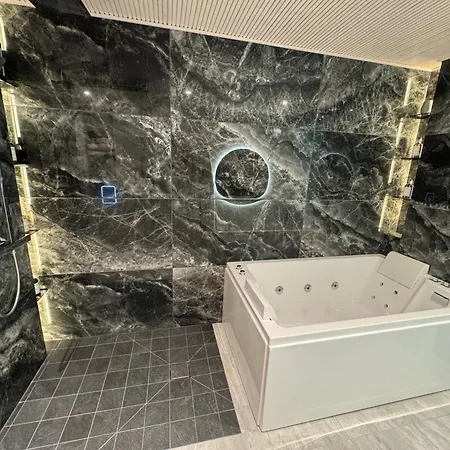 Haemeenpuisto Private & בית אירוח *