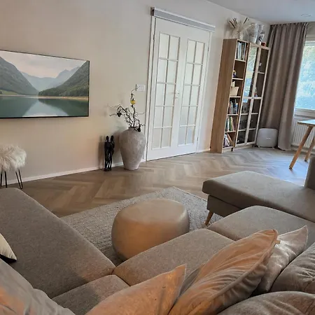Haemeenpuisto Private & Homestay *